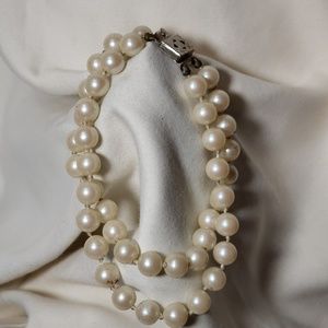 Pearl bracelet